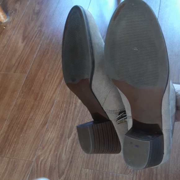 Womans boots - Picture 3 of 4